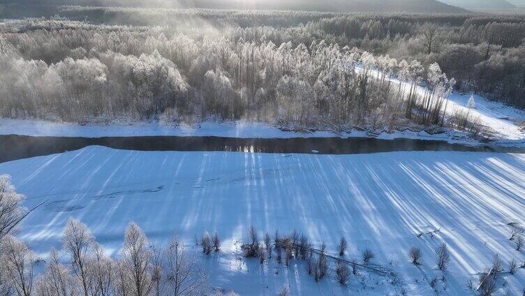 雪原冰河晶莹树挂冻雾