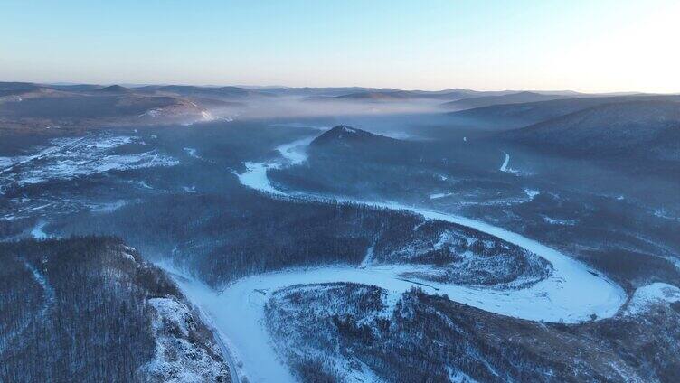 航拍寒冬林海雪原冻雾冰河