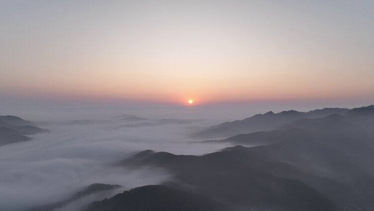 航拍千山云雾缭绕