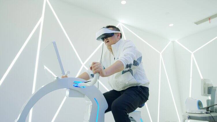VR科技体验单车游戏