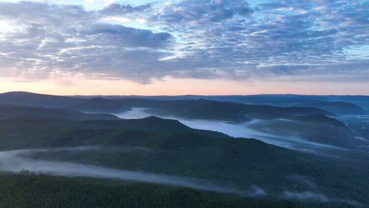 航拍黎明山川云雾朝阳