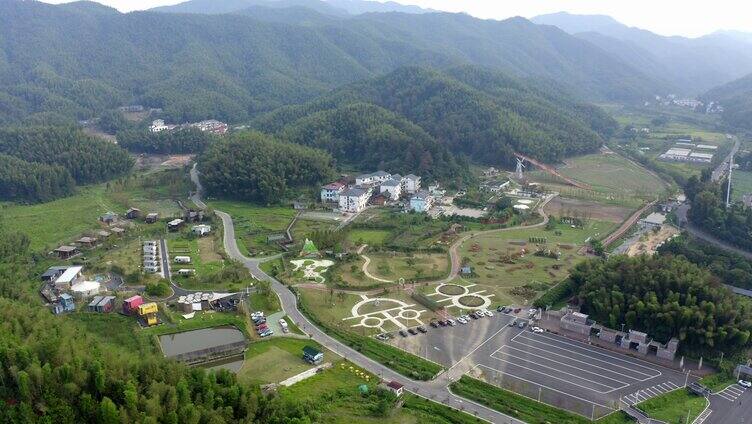 航拍生态圈房车露营基地