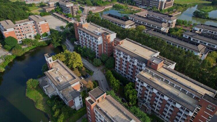 航拍福建华南女子学院