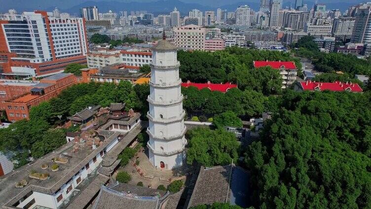 航拍福州定光寺景观