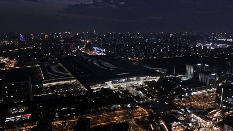 4K航拍杭州东站夜景