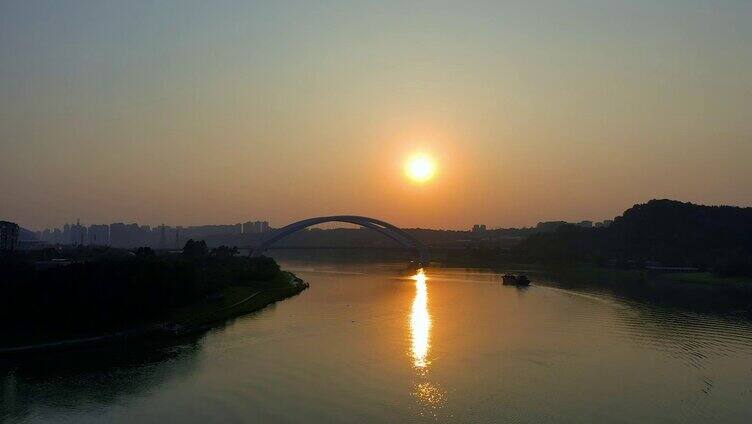 夕阳 南宁大桥