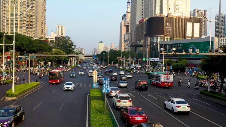 城市 车流 民族大道