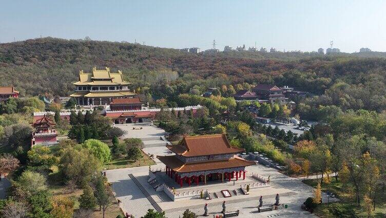 辽宁鞍山市二一九公园秋季风景 