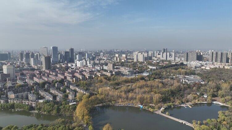 辽宁鞍山市二一九公园秋季风景 