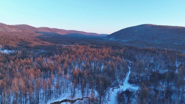 航拍大兴安岭林海雪原暮色