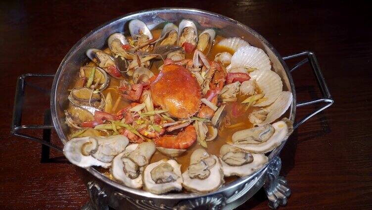 生蚝 螃蟹 海鲜大餐