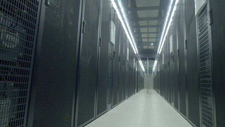 大数据机房服务器「组镜」