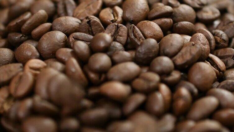 俯拍咖啡豆聚集