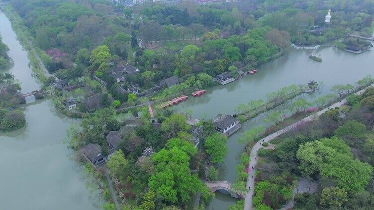 航拍烟雨江南扬州瘦西湖风景区