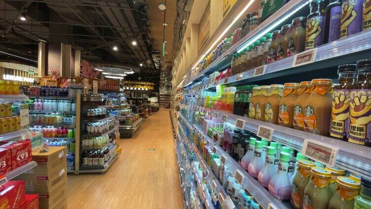 超市进口商品展架城市生活