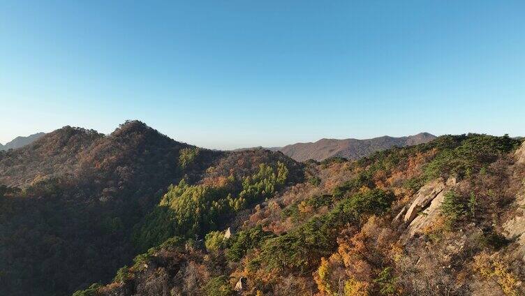 航拍千山山巅石峰景色