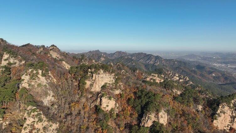 航拍千山山巅石峰景色