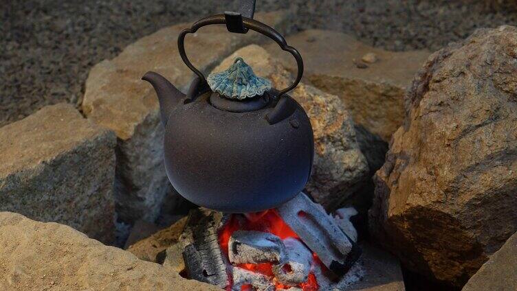 围炉煮茶，情调高雅