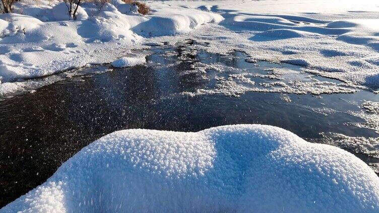 大兴安岭不冻河雪景