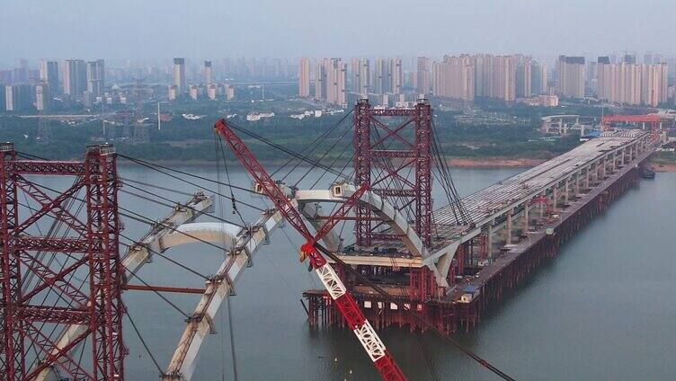 建设中的南昌复兴大桥