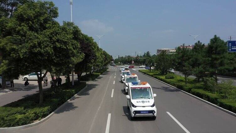 舶拍城市-建筑-马路-城管车队