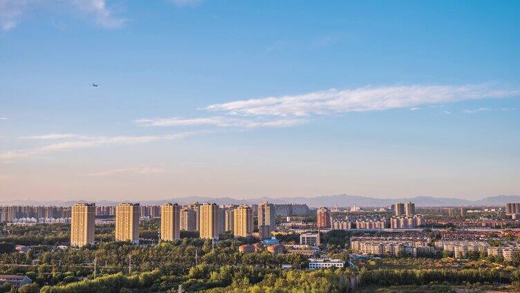秋天蓝天白云下的北京城市延时6K