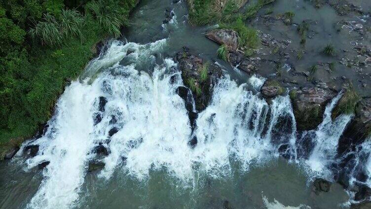 山涧溪流林间瀑布视频