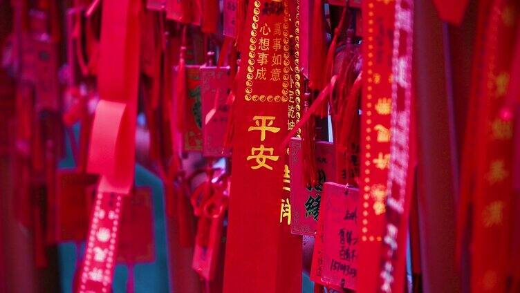 北京冬季下雪天寺庙烧香祈福庙宇风光