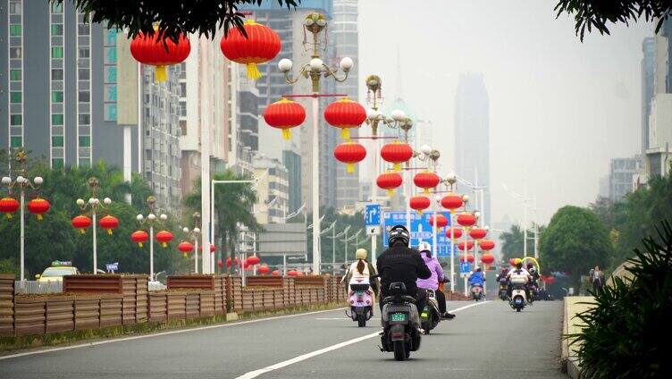 街头张灯结彩 大红灯笼