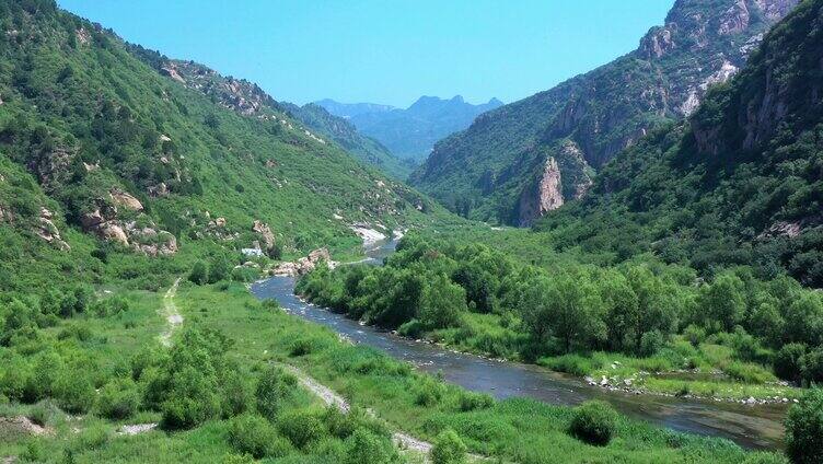 绿水青山溪流自然生态环境山泉水河流