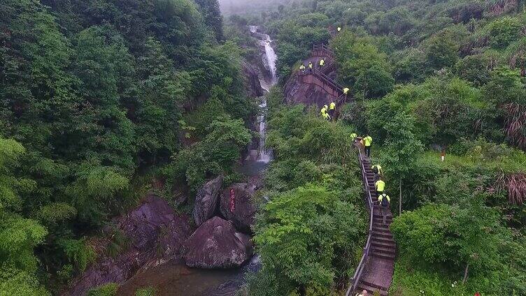 登山爬山活动队伍航拍