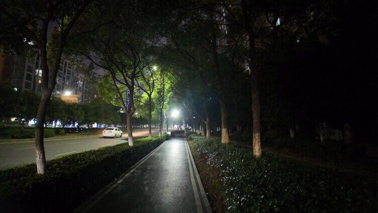 4K高清实拍城市夜晚人行道