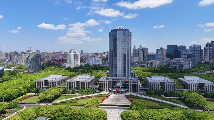 航拍上海浦东新区区政府行政大楼