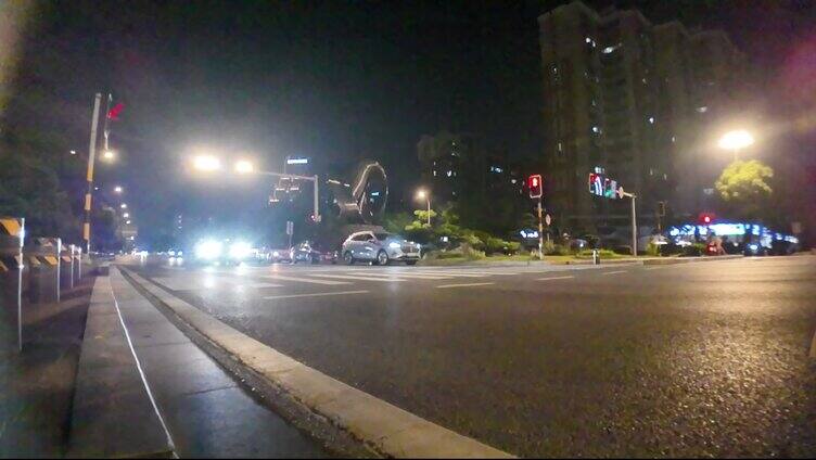 4K高清实拍城市夜晚汽车行驶