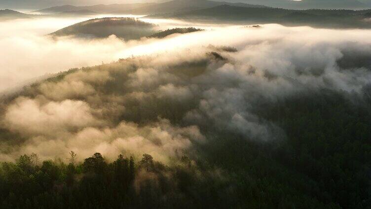 航拍黎明山川云海朝阳