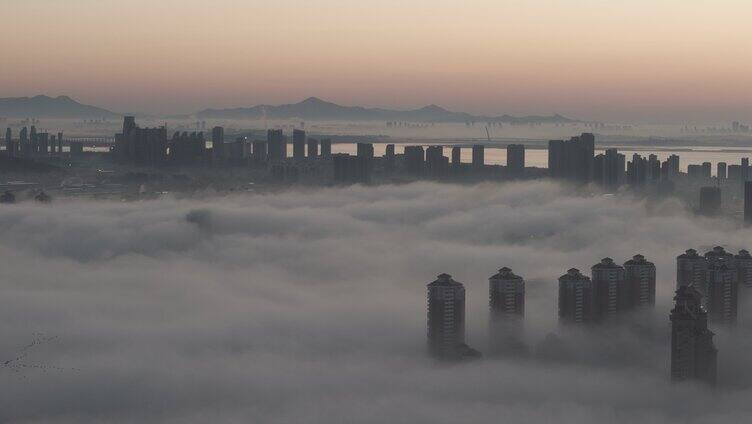 厦门平流雾日出水晶湖郡延时 视频