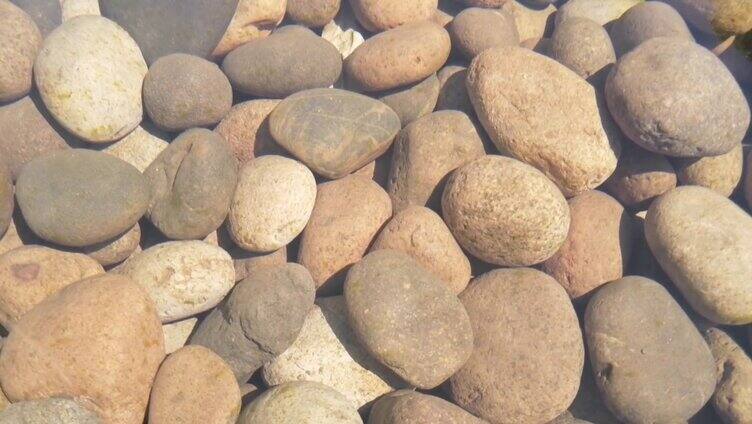 水波纹  鹅卵石 圆石头 石子 溪流