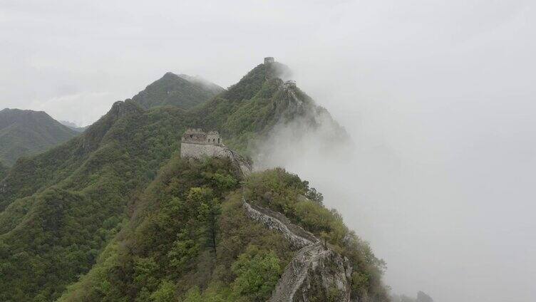 航拍北京箭扣长城日出云海