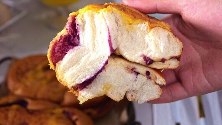 椰蓉紫薯面包