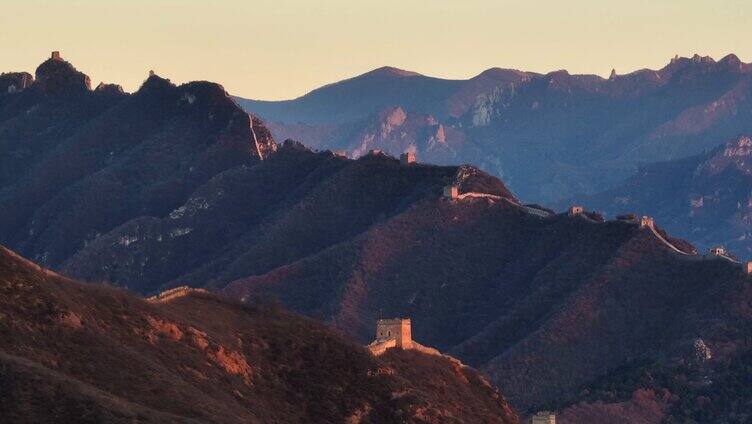 长城夕阳金光航拍