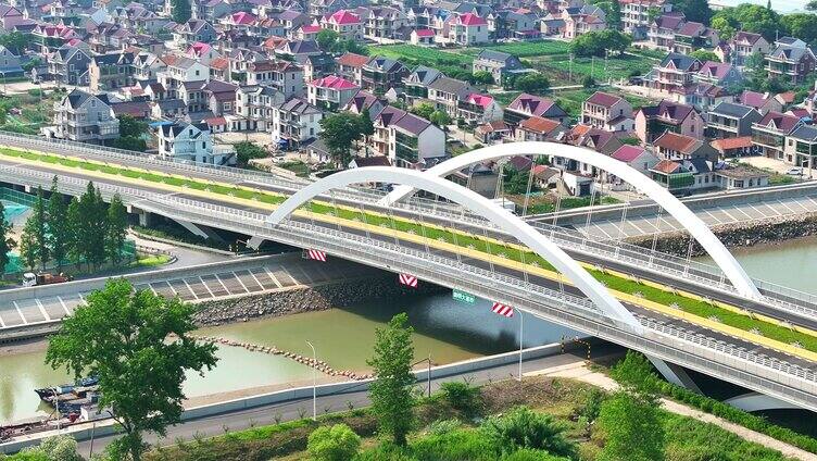 航拍上海崇明岛生态水系水闸 崇明大道大桥