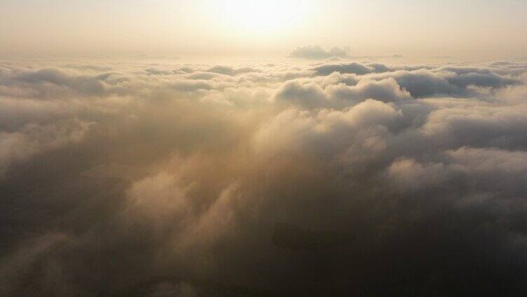 云端之上云海震撼唯美航拍