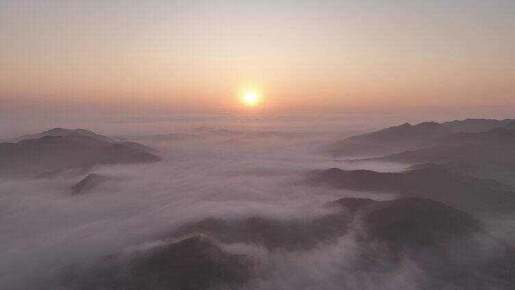 航拍千山云雾缭绕日出
