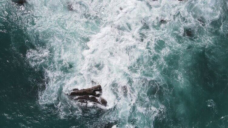 海岸线海浪蓝色风景