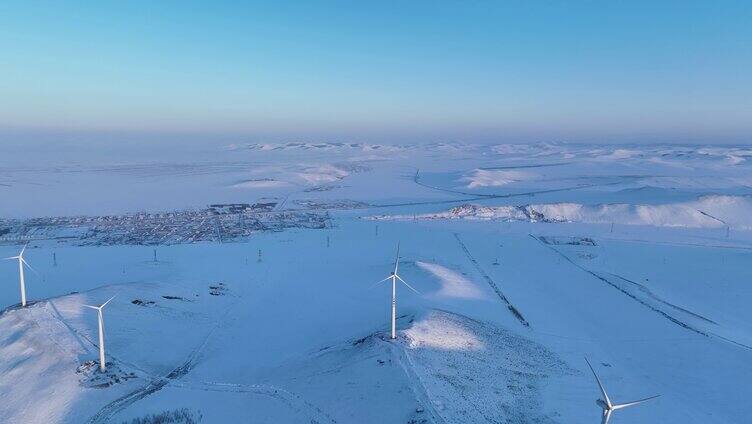 内蒙古雪原山岭和风力发电场