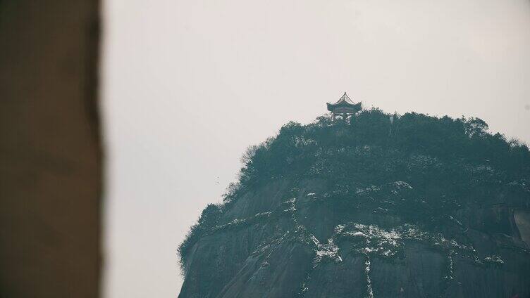 瓦窑坪古寨古镇灯笼瓦檐雨景4K