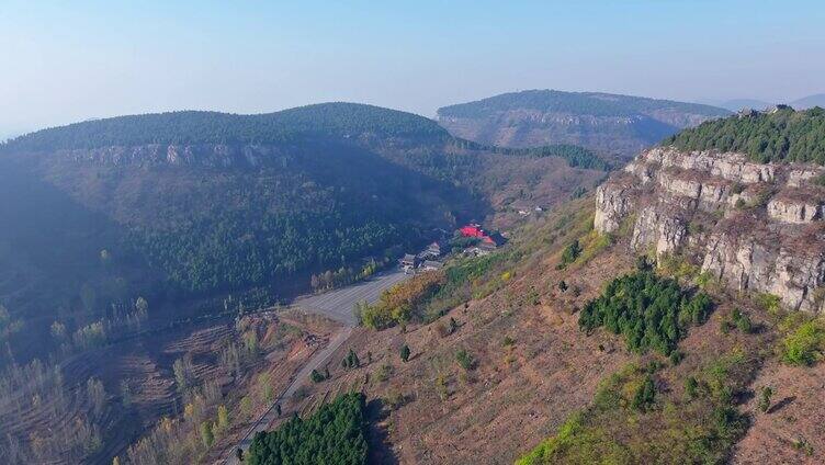 航拍枣庄龟山风景区古建筑