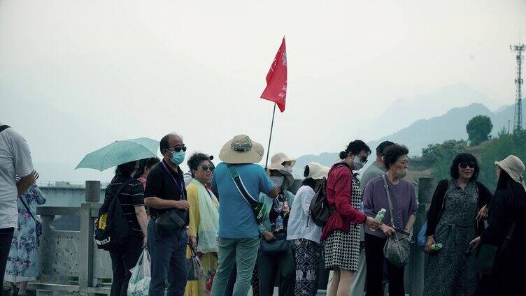 三峡导游旅游团