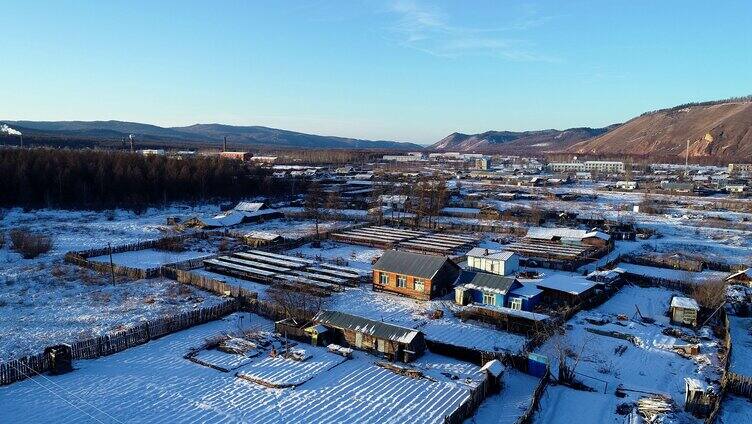 航拍极寒中的大兴安岭雪村