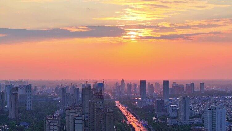 航拍枣庄新城光明路夜景车流